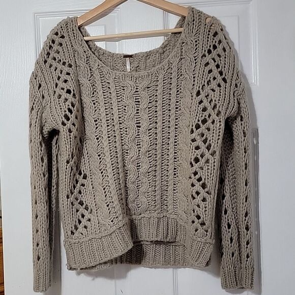 Free People wool mohair blend mesh cable knit chunky sweater size M - Picture 2 of 10